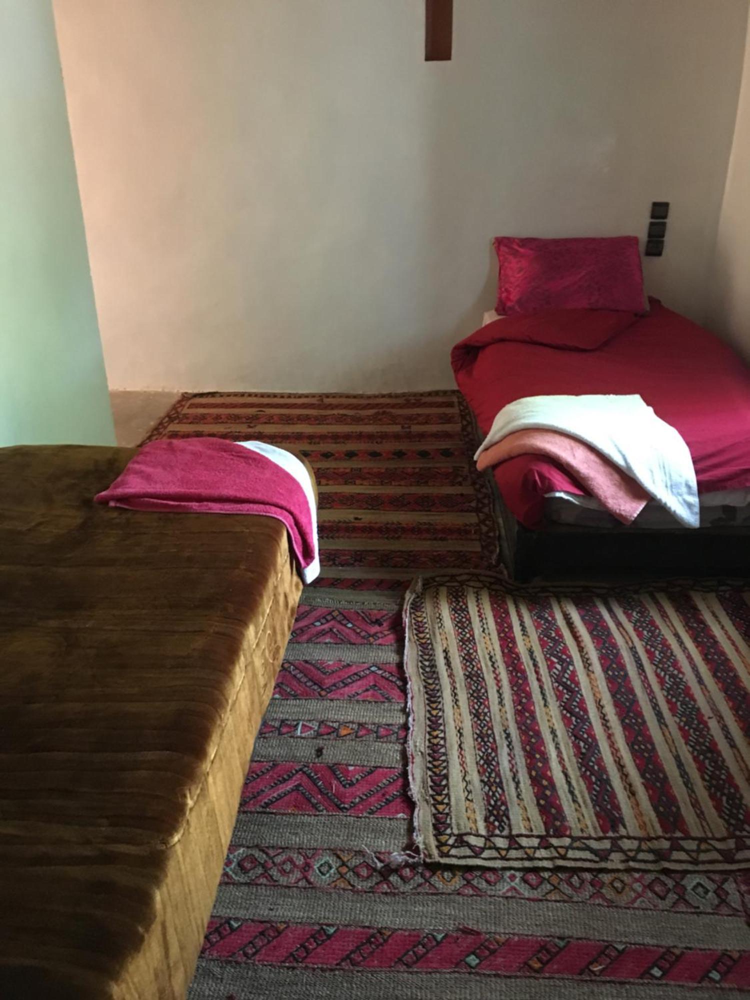 Maison D'Hotes Dar Afra Ait Ziri Exterior foto
